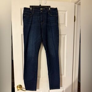 Old Navy Women’s Dark Blue Rockstar super skinny Jeans size 12 long